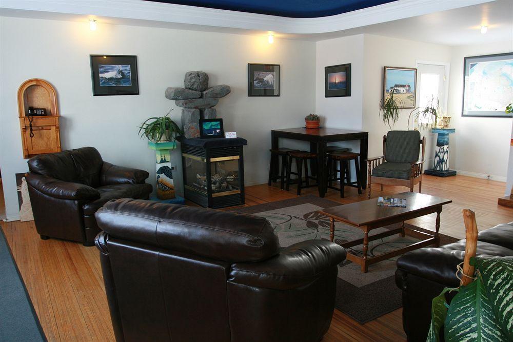 Tundra Inn Churchill Extérieur photo